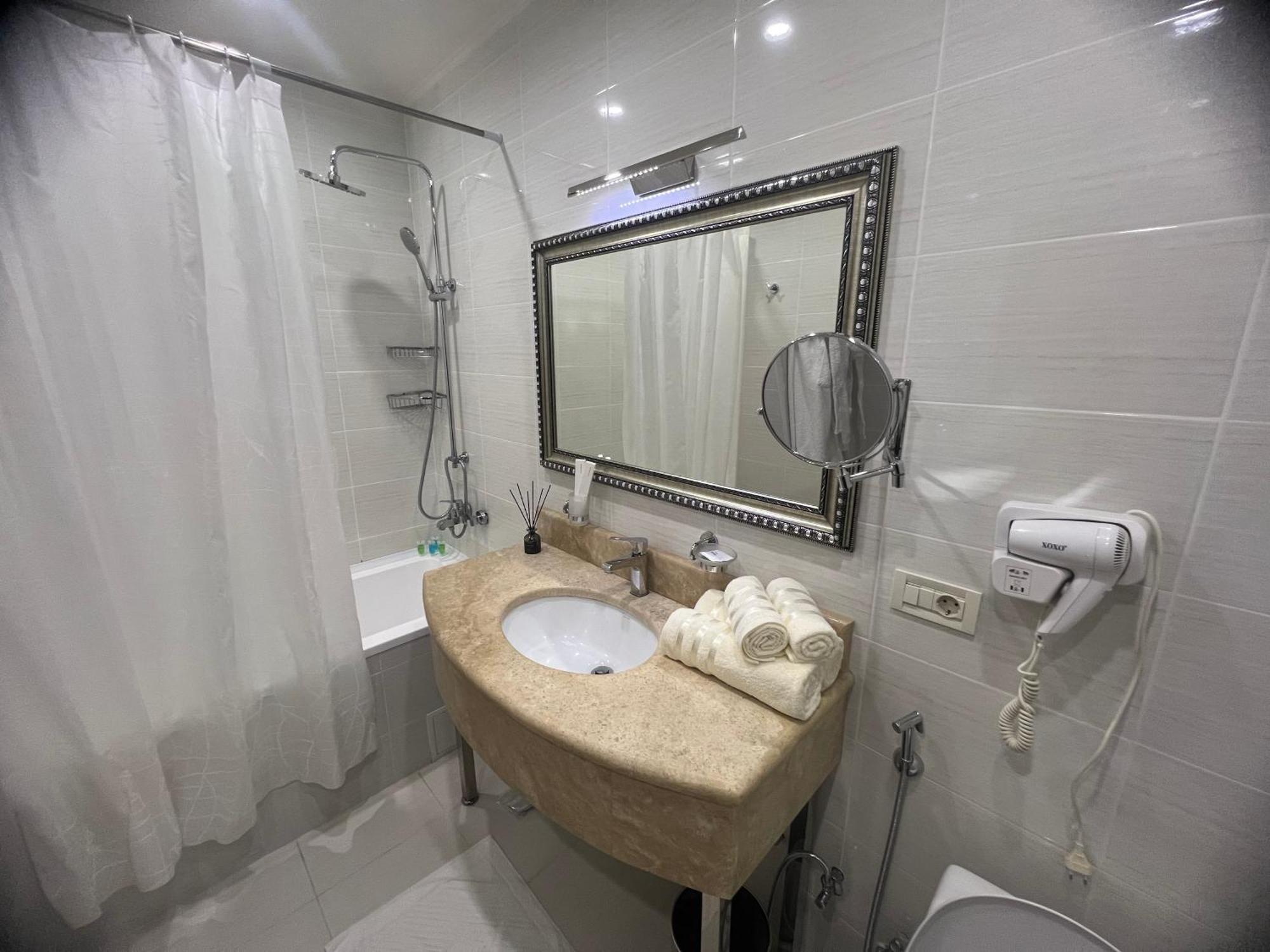 Nor Ekats Aparthotel Jerevan Buitenkant foto